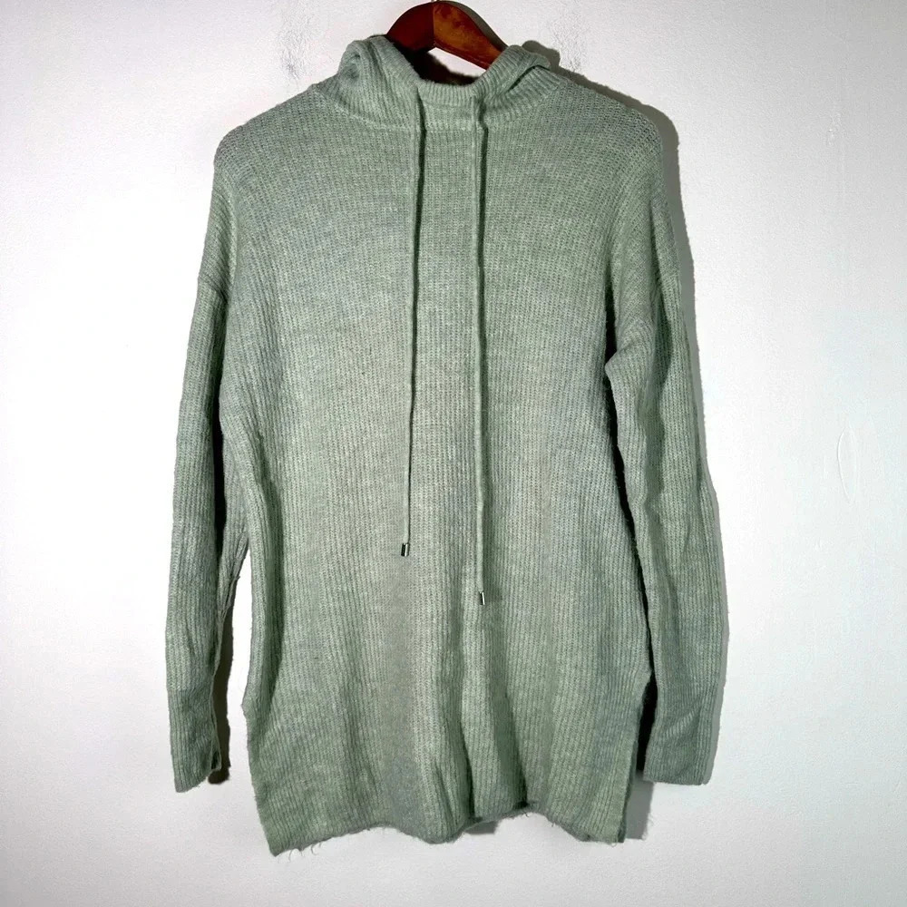 Woolen Bloom SuperSoft Pullover Hooded Sweater